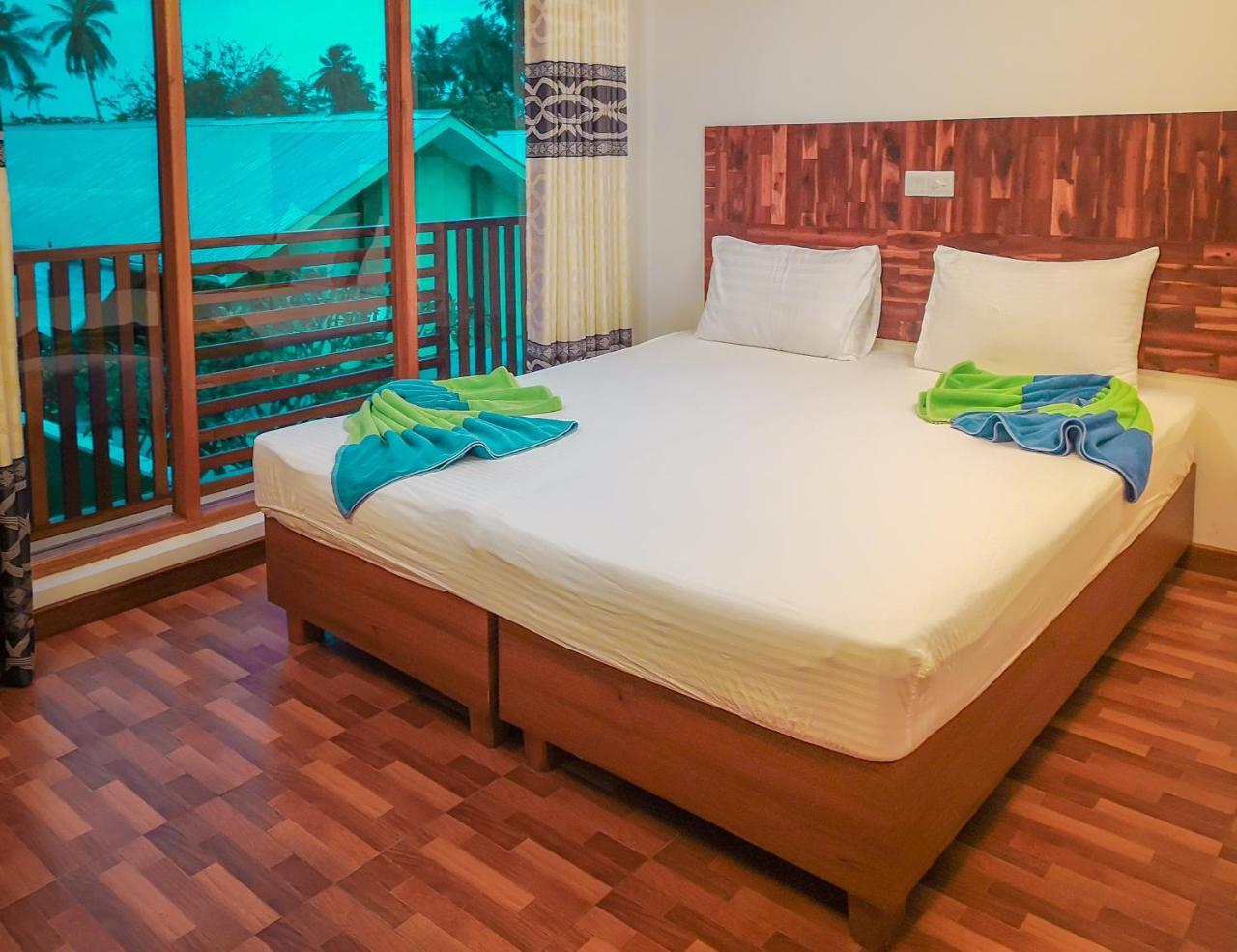 Seena Inn Fulidhoo Exterior photo